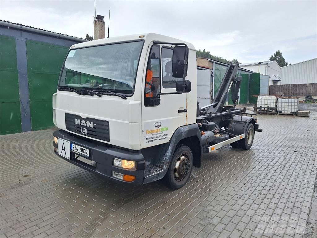 MAN 8.185 LC NKH キャブ付きシャーシ