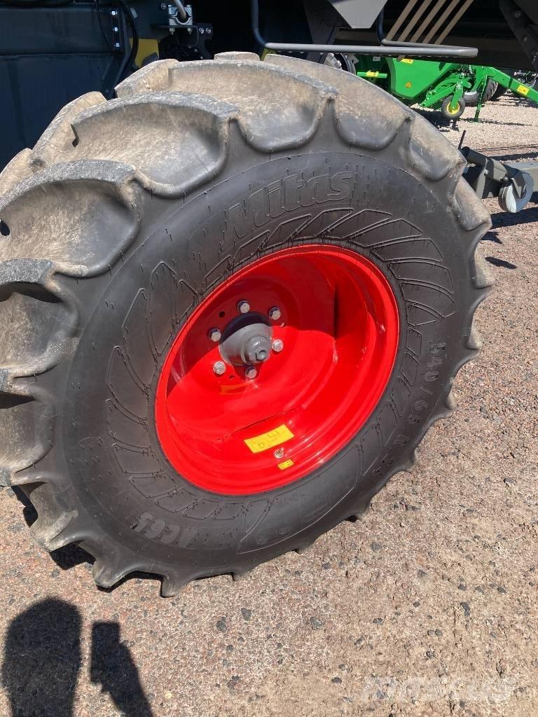 Fendt 6335 C コンバイン