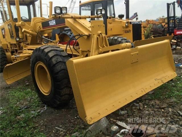 CAT 140 H モーターグレーダー