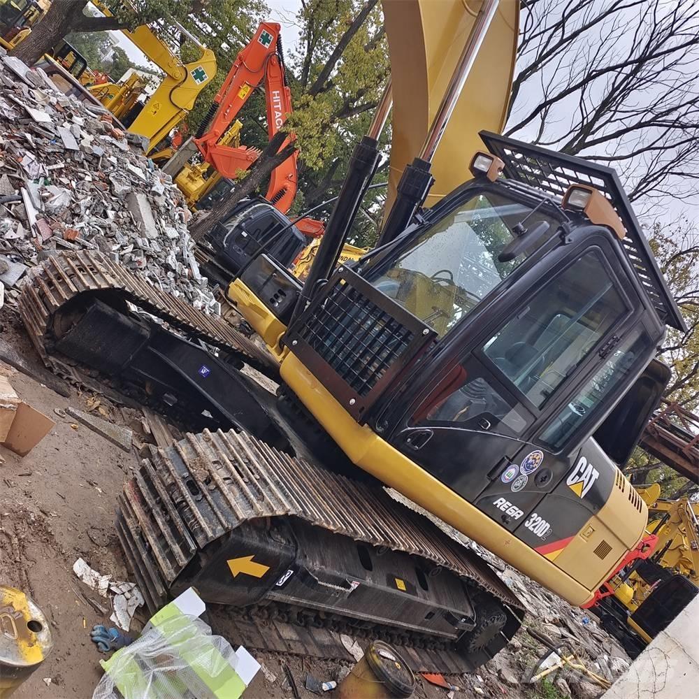 CAT 320 D L 大型油圧ショベル12t以上（パワーショベル・ユンボ）