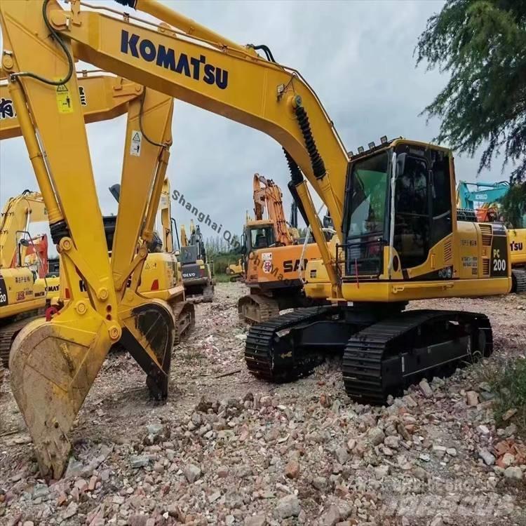 Komatsu 200-8 大型油圧ショベル12t以上（パワーショベル・ユンボ）
