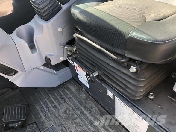 Kubota U 35-4 ミニ油圧ショベル 7t以下（ミニユンボ・ミニディガー）