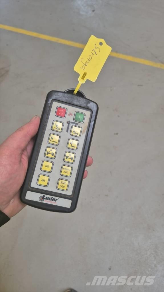 Stronga HL210ST フックロール・アームロールトレーラー