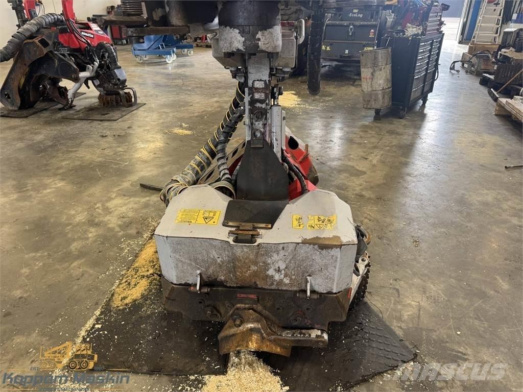 Log Max 3000T ハーベスタヘッド