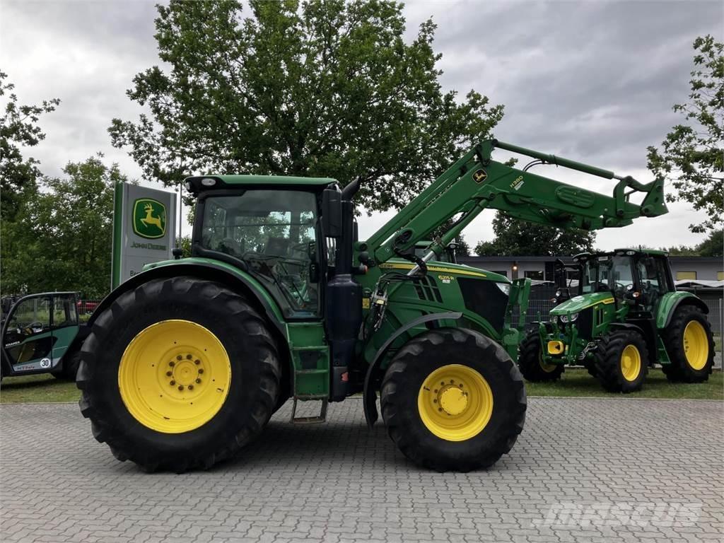 John Deere 6215R トラクター