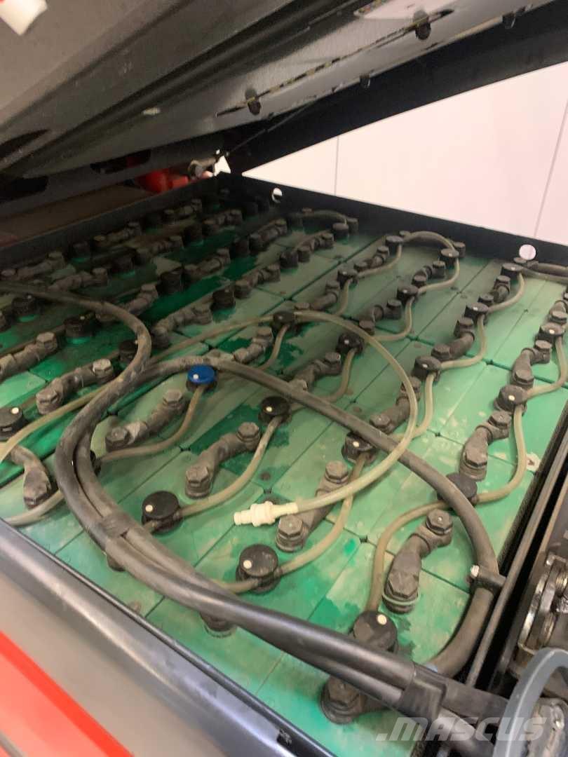 Linde E50HL バッテリーフォークリフト