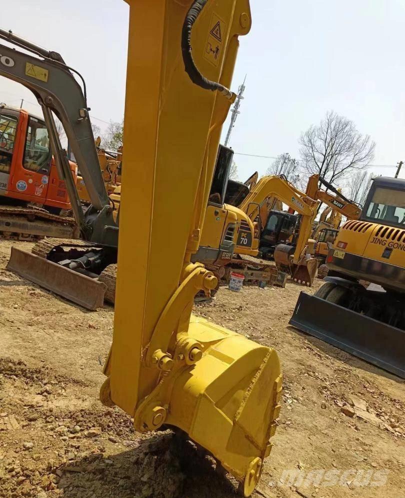 Komatsu PC 60 ミニ油圧ショベル 7t以下（ミニユンボ・ミニディガー）