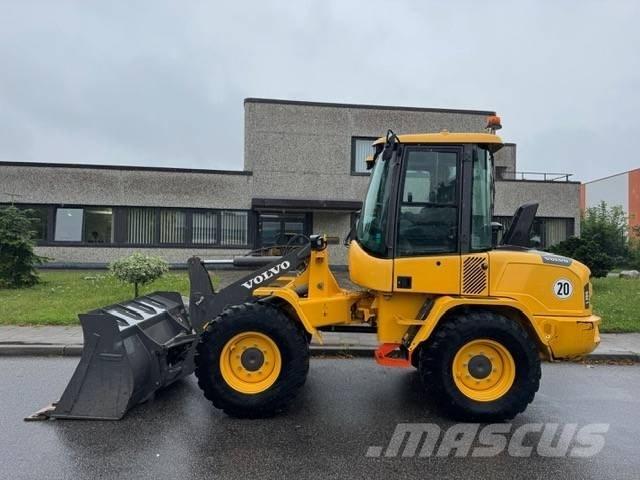 Volvo L 30 G ホイールローダー・タイヤショベル