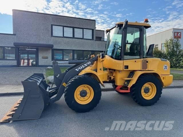 Volvo L 30 G ホイールローダー・タイヤショベル