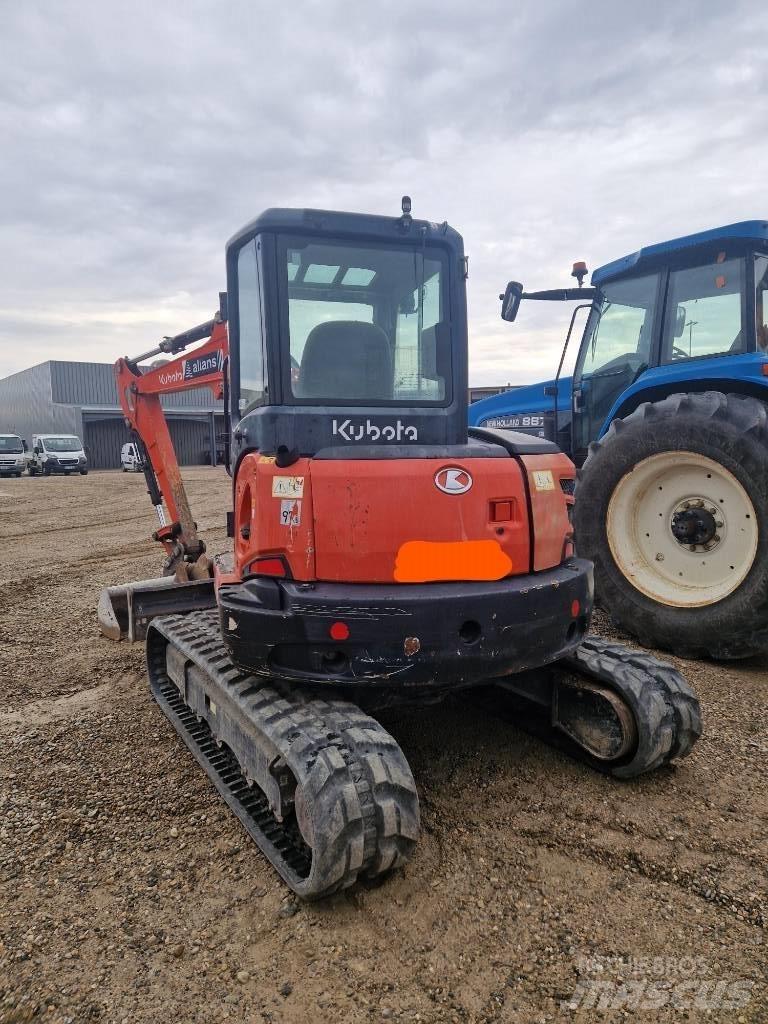 Kubota U 55-4 ミニ油圧ショベル 7t以下（ミニユンボ・ミニディガー）
