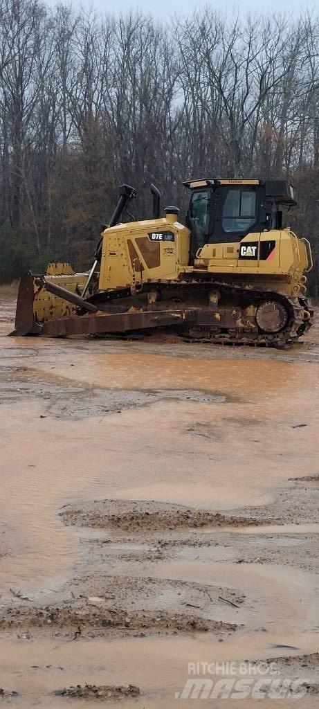 CAT D7E ブルドーザー