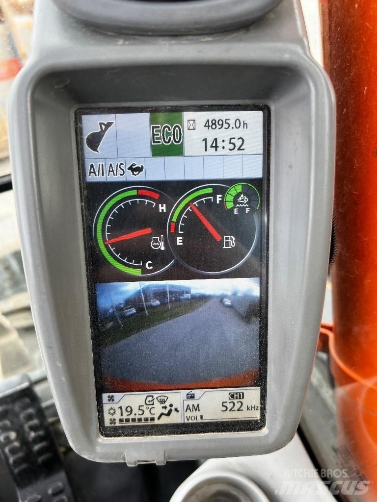 Hitachi ZX 135 US-6 大型油圧ショベル12t以上（パワーショベル・ユンボ）