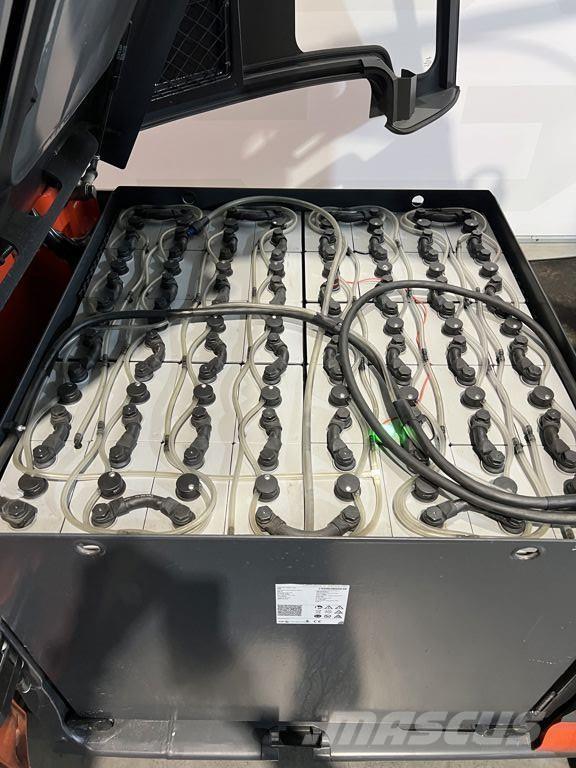 Linde E50HL-01 バッテリーフォークリフト