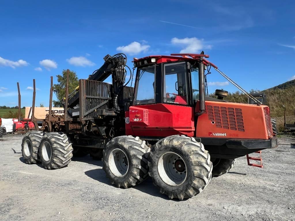 Valmet 840.2 フォワーダー