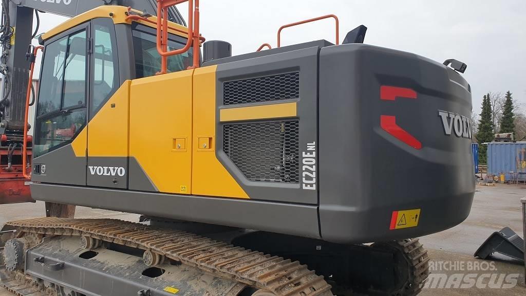 Volvo EC 220 E 大型油圧ショベル12t以上（パワーショベル・ユンボ）
