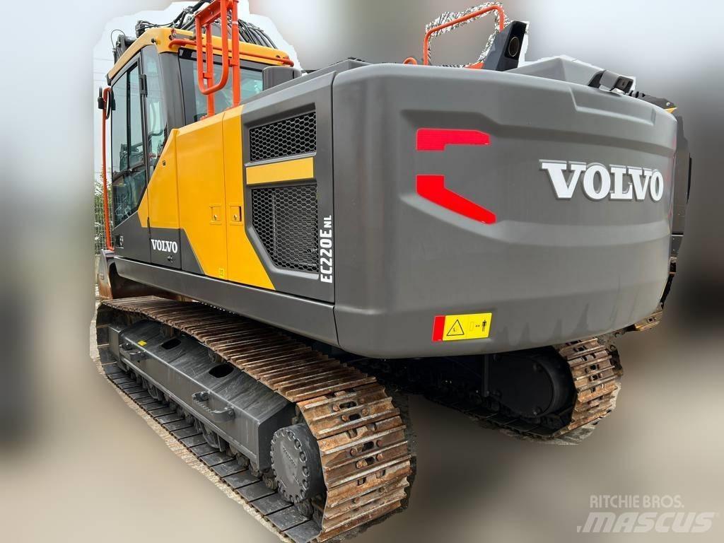 Volvo EC 220 E 大型油圧ショベル12t以上（パワーショベル・ユンボ）