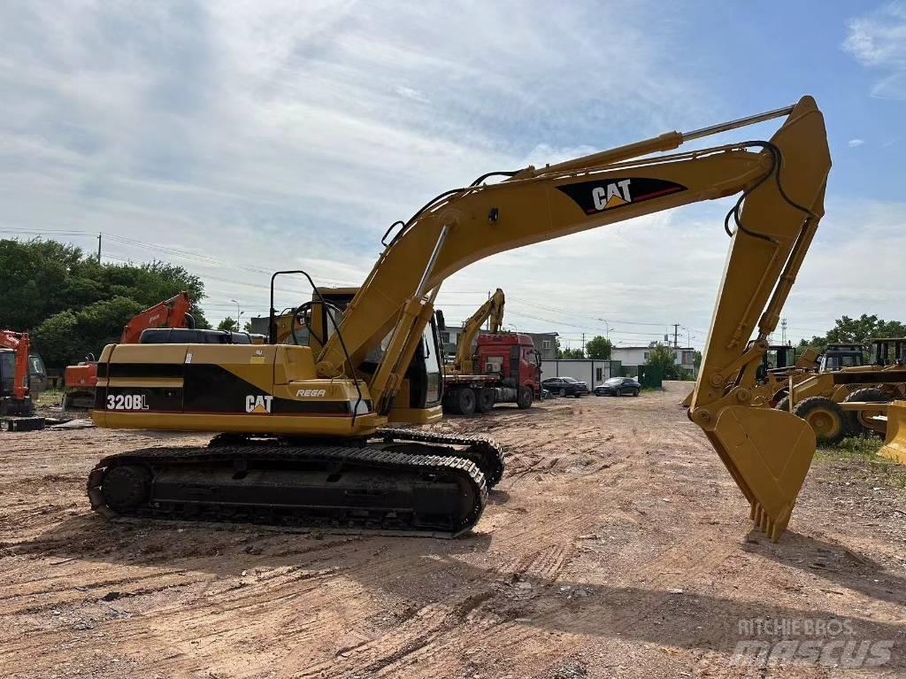 CAT 320 B L 大型油圧ショベル12t以上（パワーショベル・ユンボ）