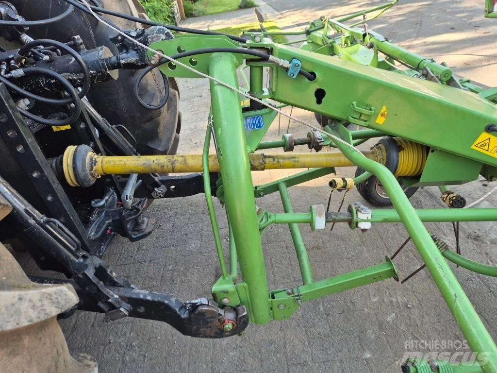 Krone KW7.70 テッダー・テッダーレーキ
