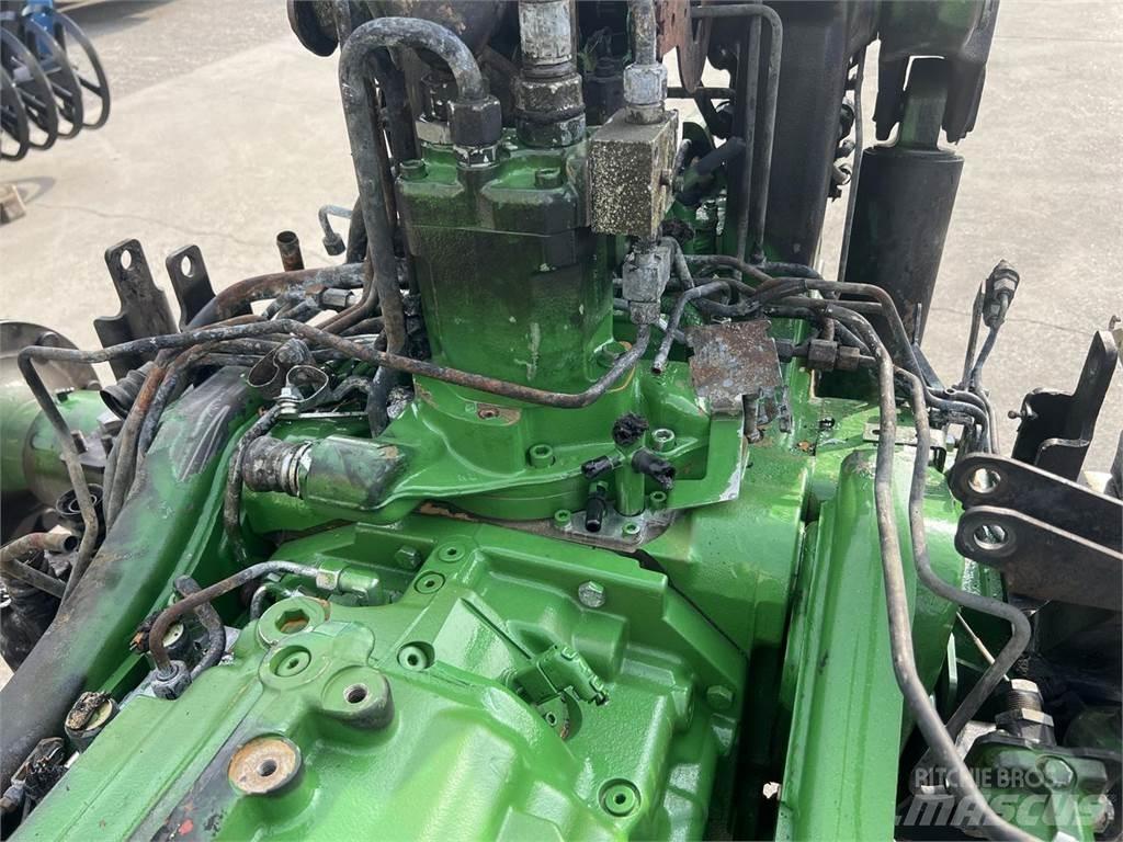 John Deere 6130r トラクター