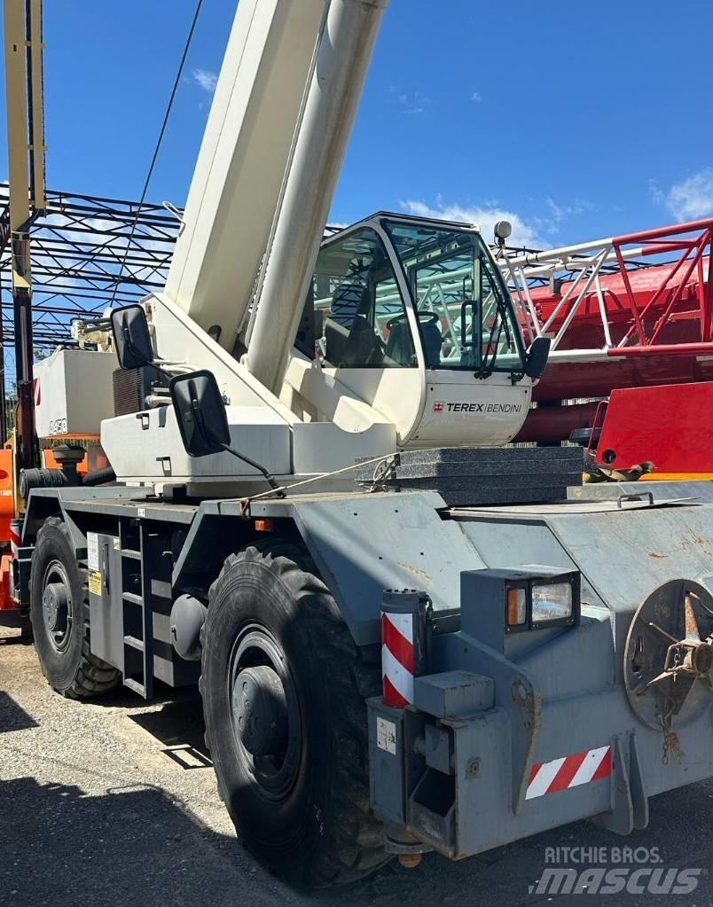 Terex A450 ラフテレーンクレーン