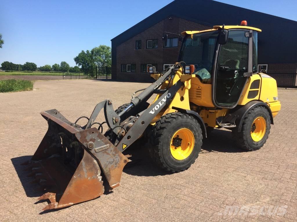 Volvo L 25 F ホイールローダー・タイヤショベル