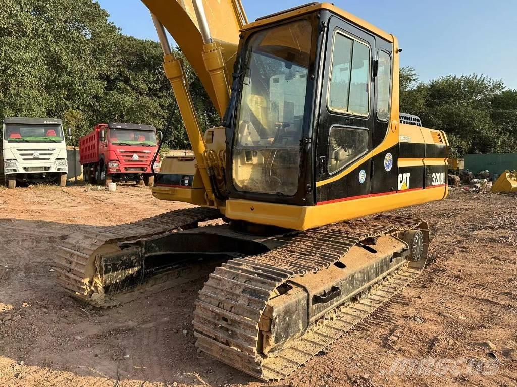 CAT 320 B 大型油圧ショベル12t以上（パワーショベル・ユンボ）