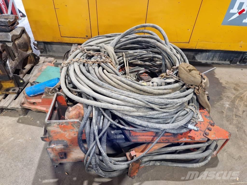  PTC 2313 油圧パイルハンマー