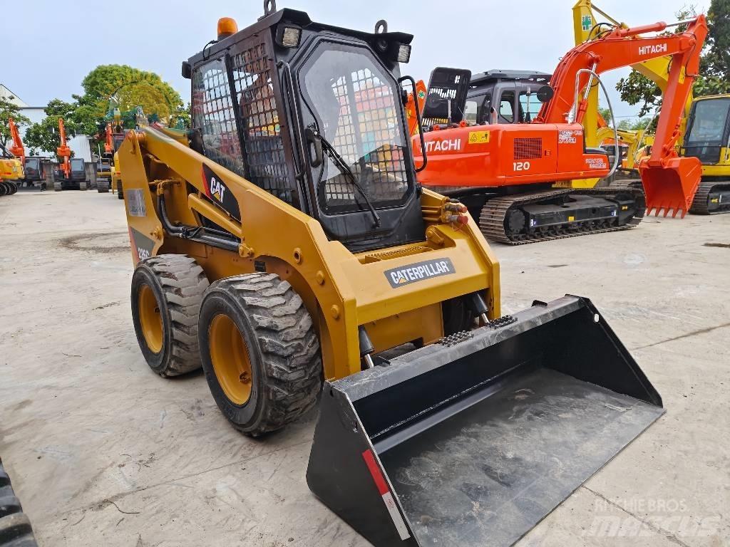 CAT 226 C スキッドステアローダー