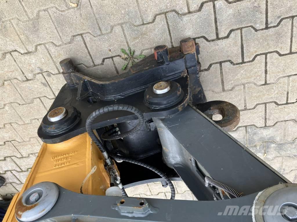 Liebherr R 922 LC 大型油圧ショベル12t以上（パワーショベル・ユンボ）