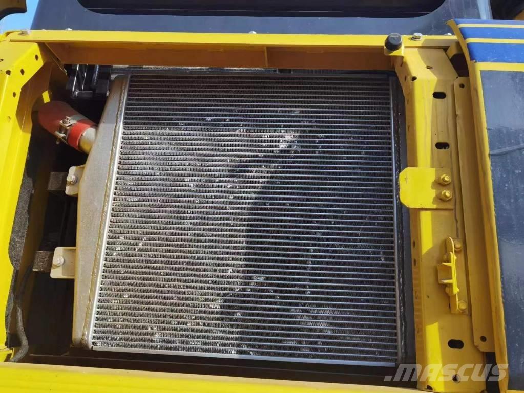 Komatsu PC 450-8 大型油圧ショベル12t以上（パワーショベル・ユンボ）