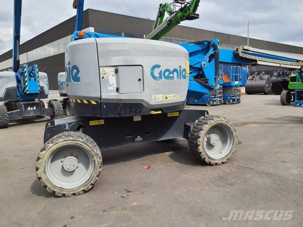 GENIE Z-62/40 ブームリフト　屈伸型