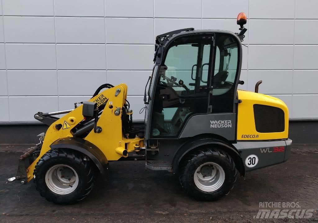 Wacker Neuson WL 32 ホイールローダー・タイヤショベル