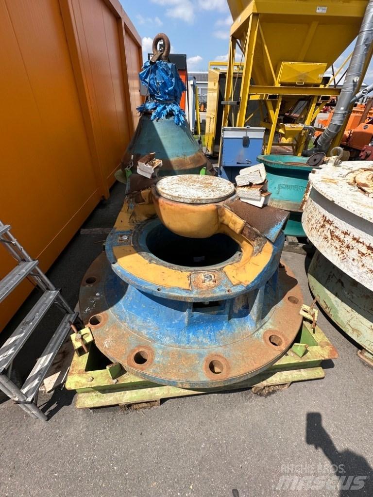 Sandvik H 3600 クラッシャー固定式