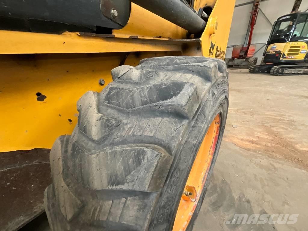 Bobcat S 450 スキッドステアローダー
