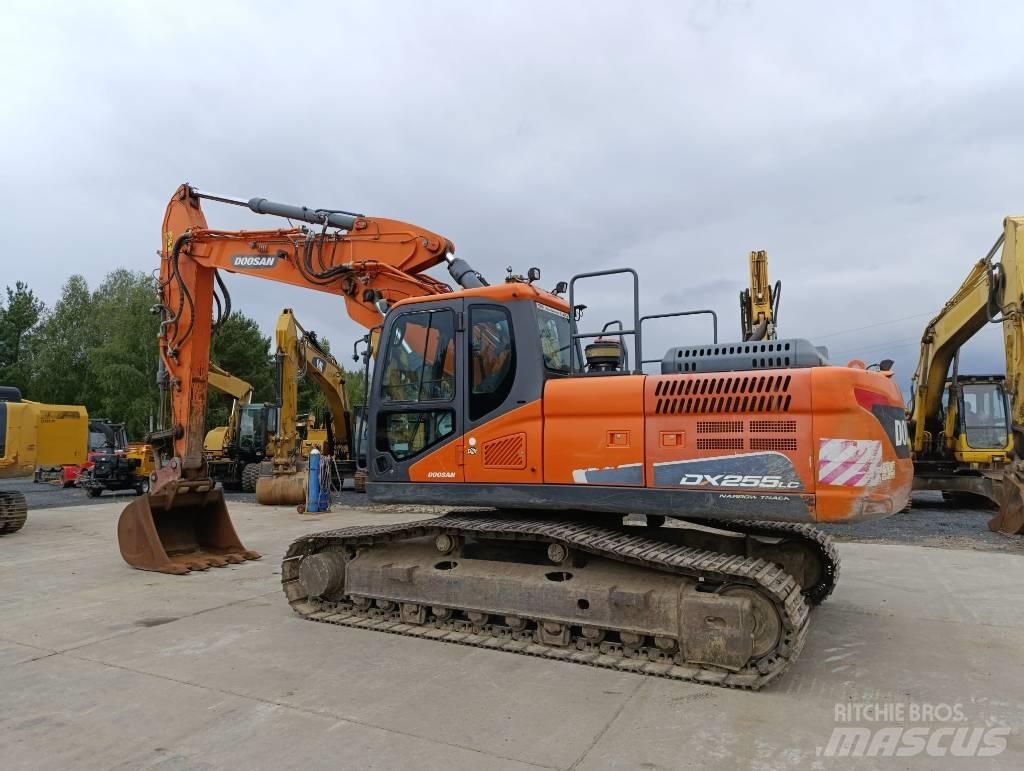 Doosan DX 255 LC-5 大型油圧ショベル12t以上（パワーショベル・ユンボ）