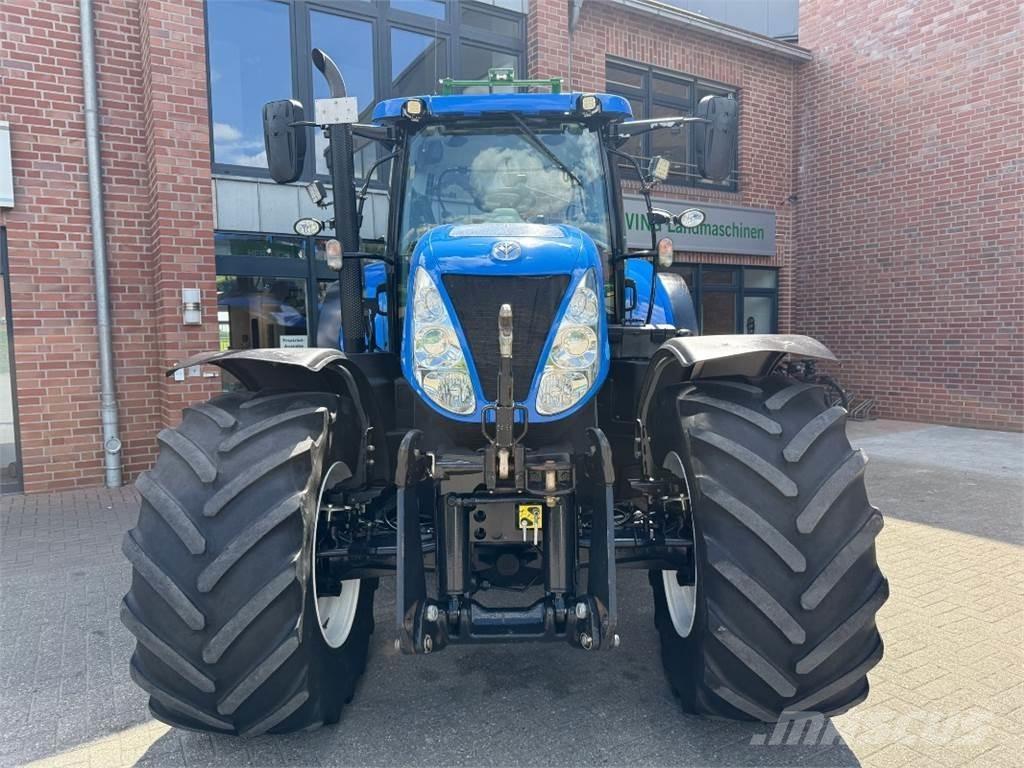 New Holland T7.220 トラクター