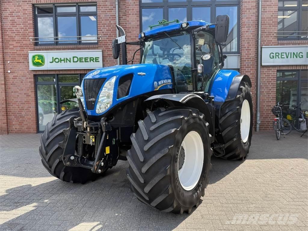 New Holland T7.220 トラクター
