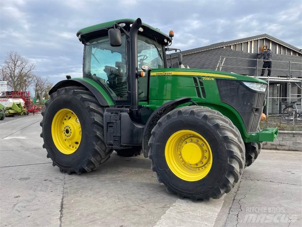 John Deere 7230 R トラクター