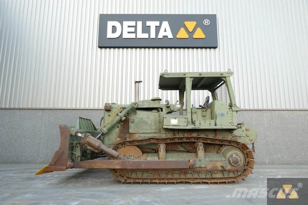 CAT D7F Ex-army ブルドーザー