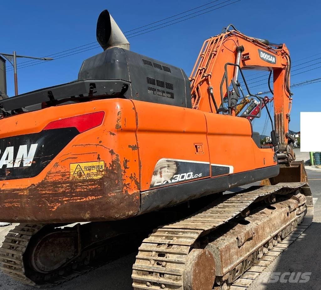 Doosan DX 300 LC-3 大型油圧ショベル12t以上（パワーショベル・ユンボ）