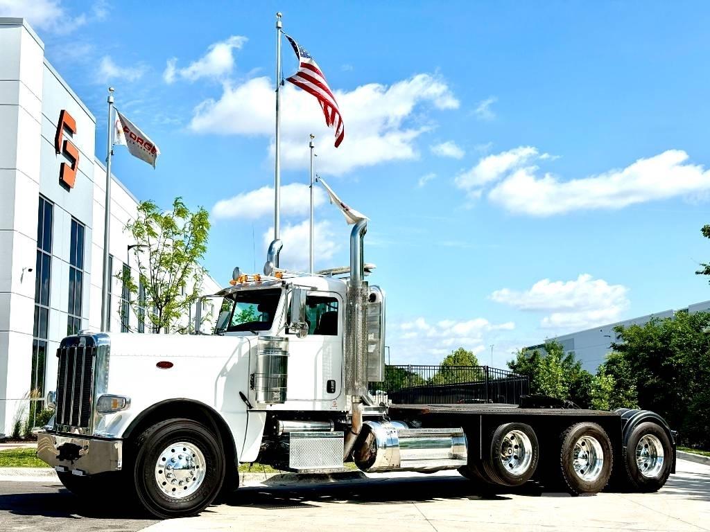 Peterbilt 389 中古トラクターヘッド | トレーラーヘッド