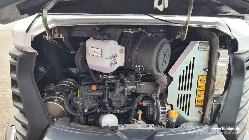 Bobcat E 60 ミニ油圧ショベル 7t以下（ミニユンボ・ミニディガー）