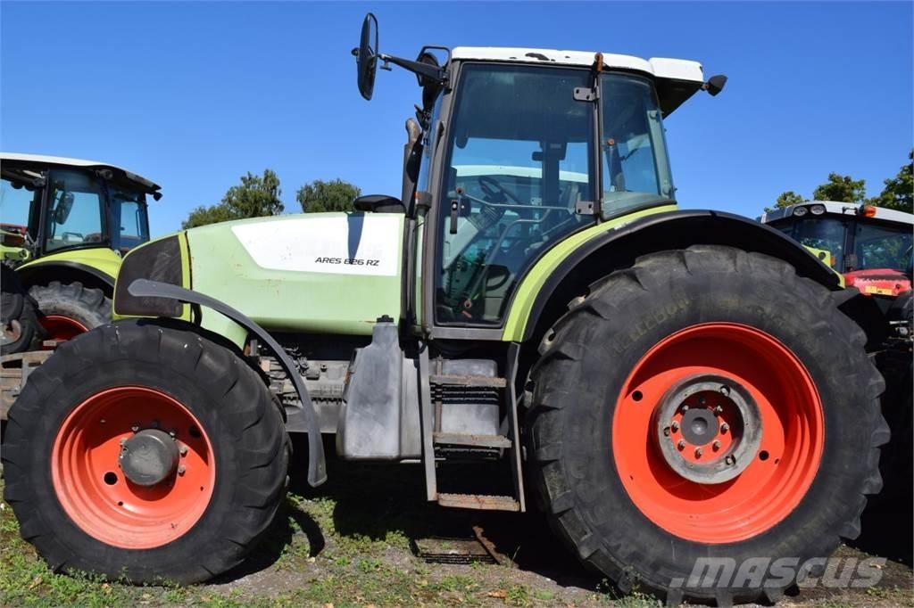 CLAAS Ares 826 RZ トラクター