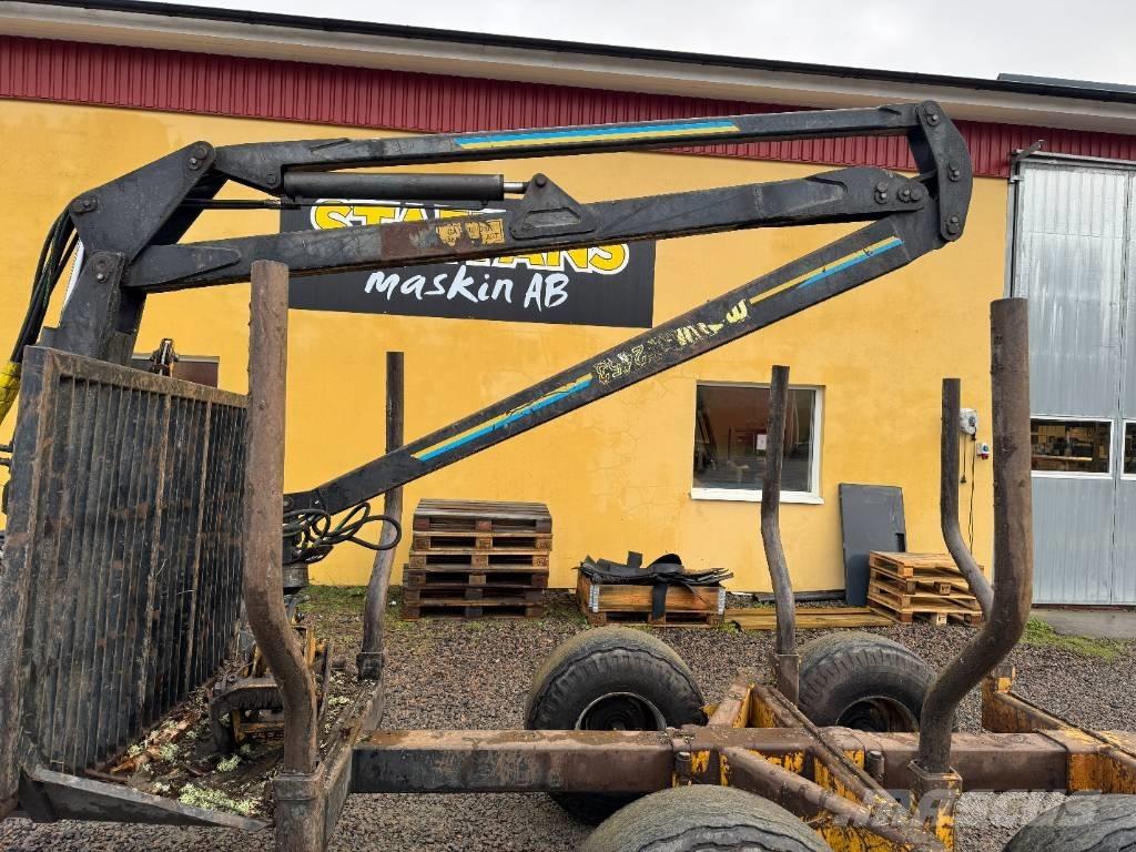 Mowi 2453 林業トレーラー