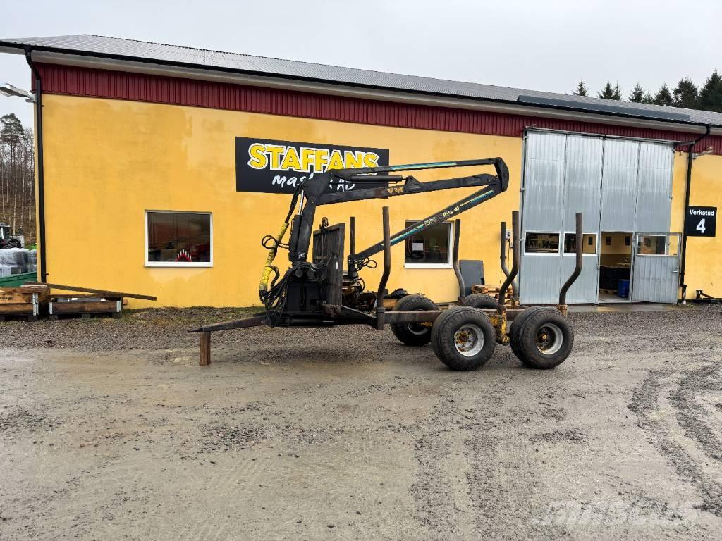 Mowi 2453 林業トレーラー