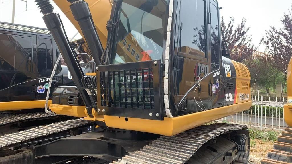CAT 324 D L 大型油圧ショベル12t以上（パワーショベル・ユンボ）