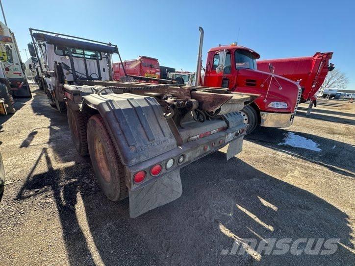 Freightliner M2 ケーブルリフト着脱式トラック