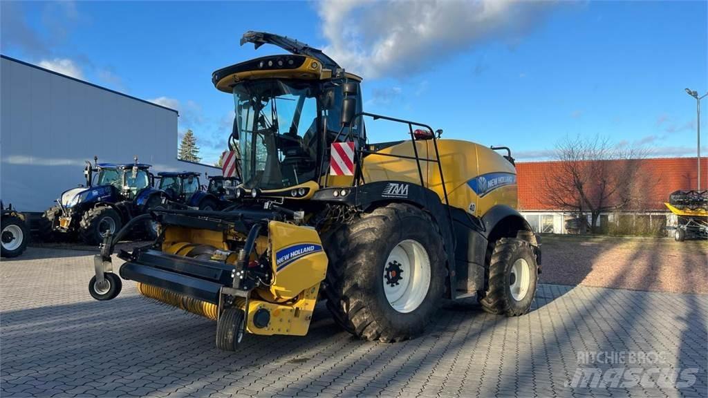 New Holland FR 550 自走式フォレージハーベスター