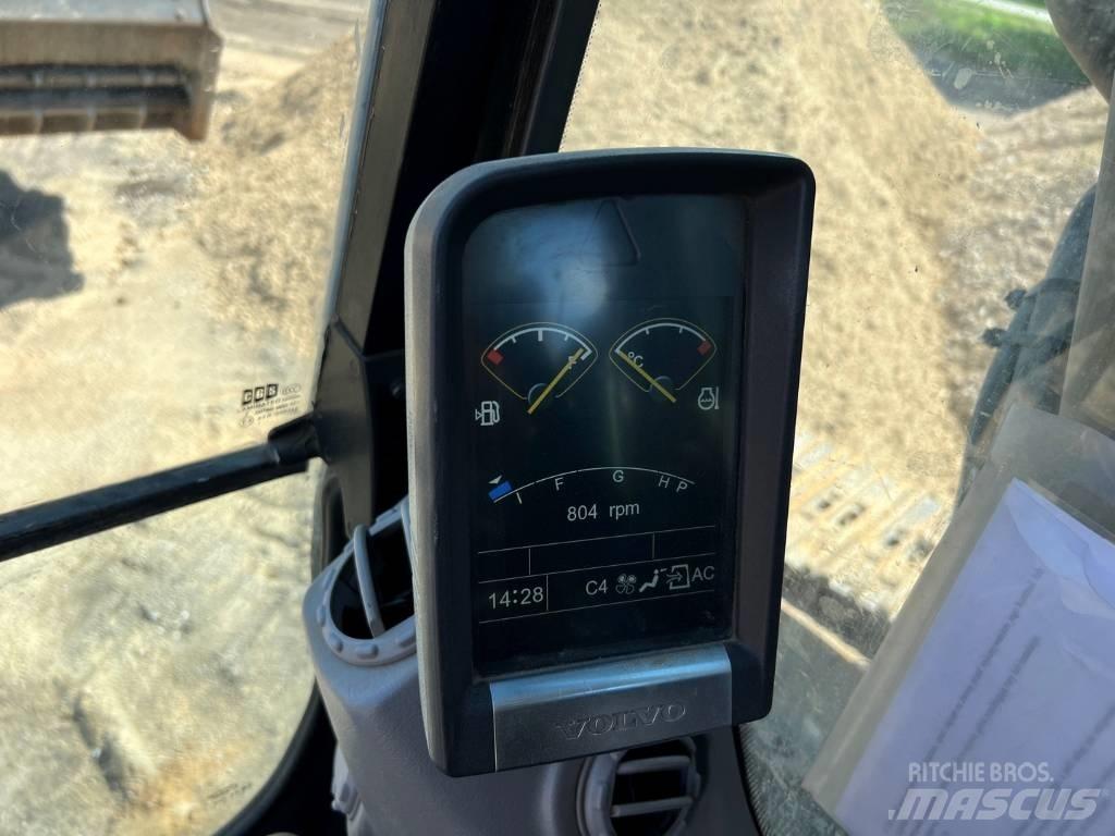 Volvo EC 300 D L 大型油圧ショベル12t以上（パワーショベル・ユンボ）