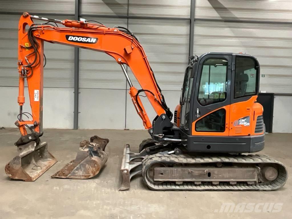 Doosan DX 85 R-3 中型油圧ショベル 7ｔ-12ｔ（ユンボ・パワーショベル・バックホー）